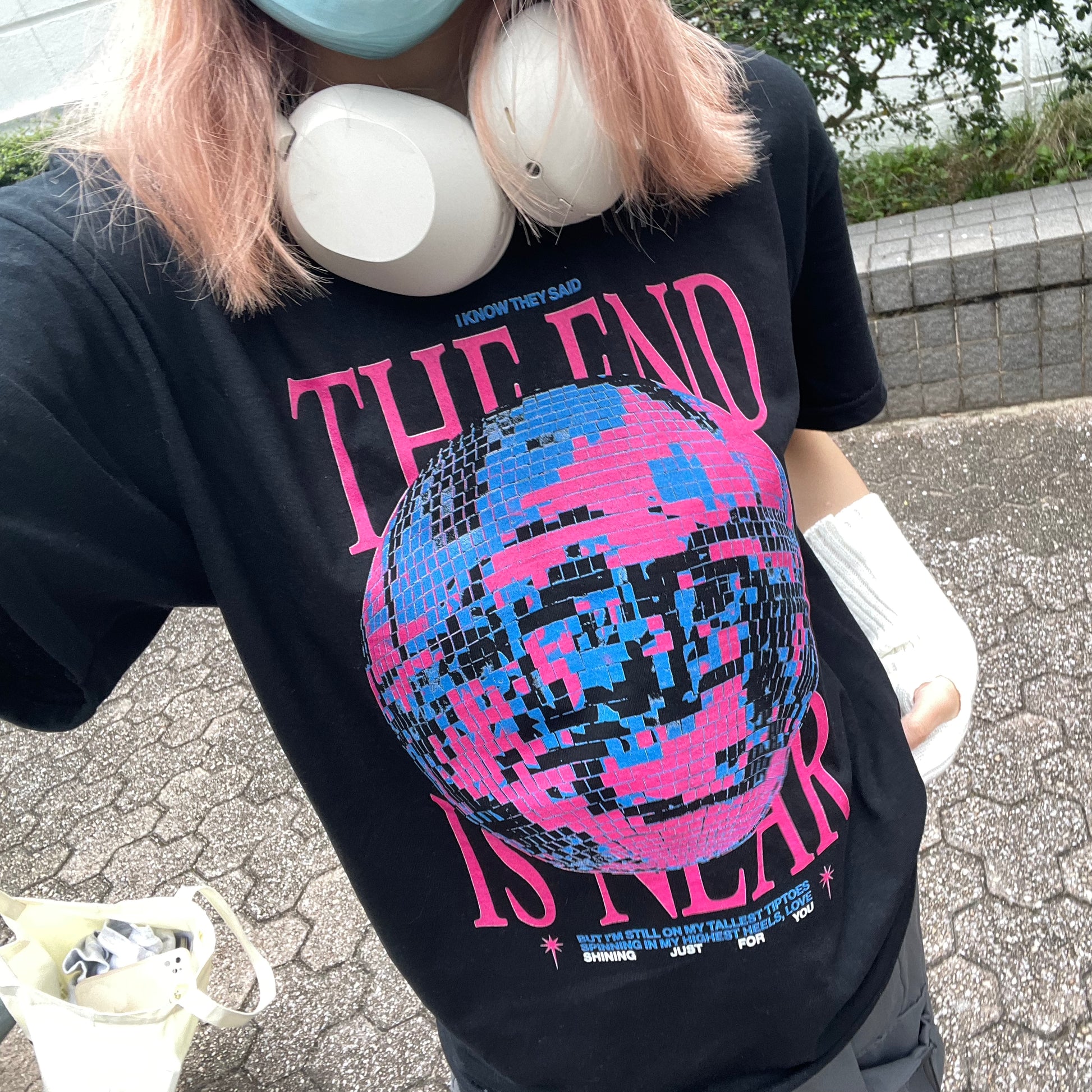 Mirrorball (The End Is Near) graphic tee – At Seven Studio Mirrorball (The End Is Near) graphic tee – At Seven Studio
