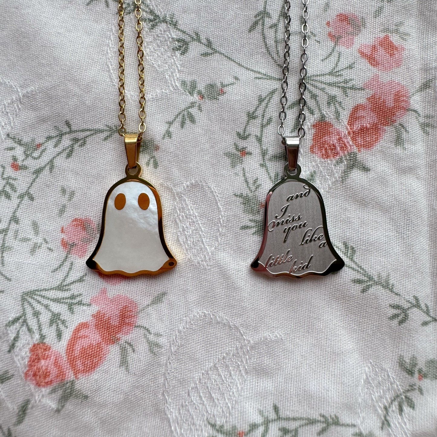 Little Ghost Double-Sided necklace